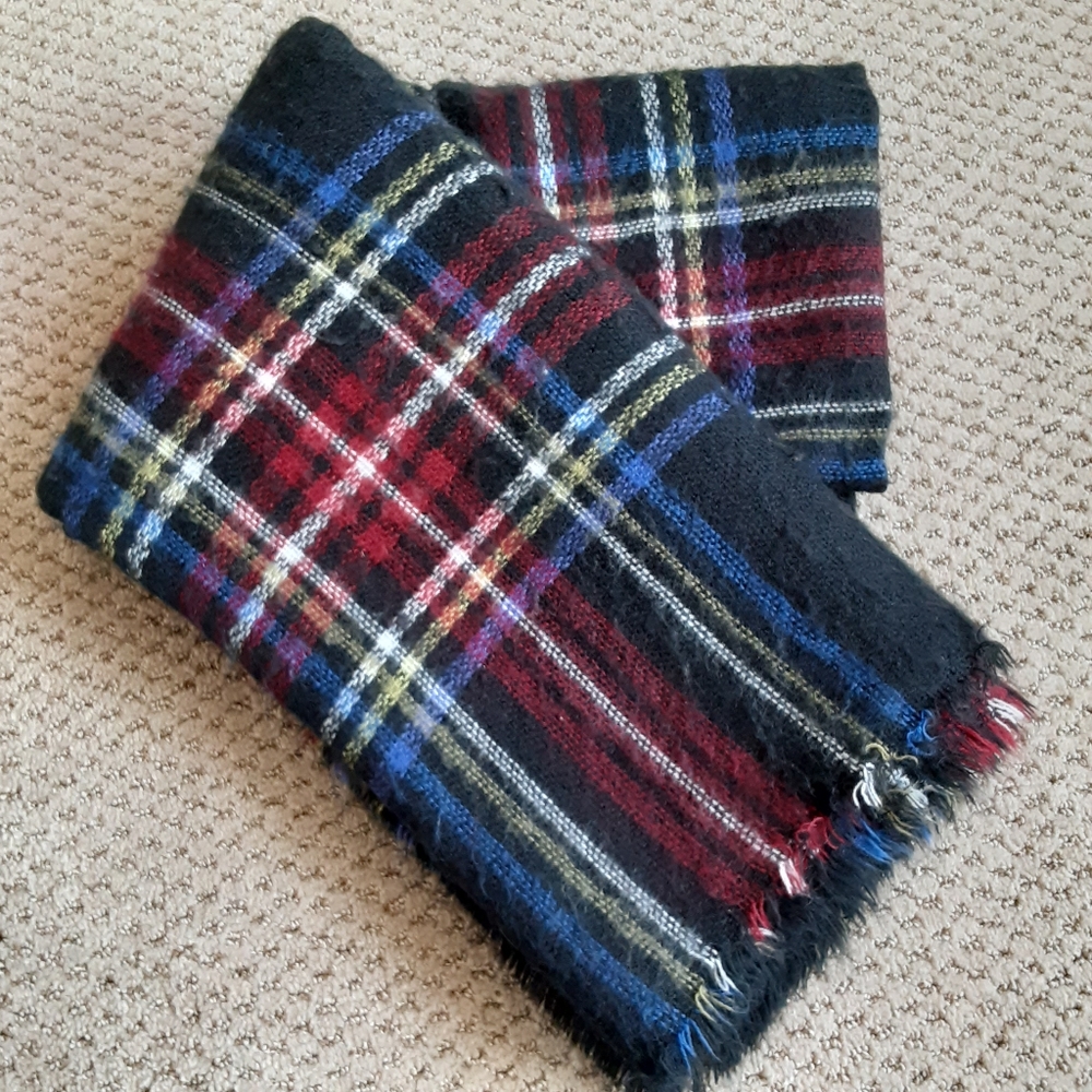 Blanket Scarf Plaid Black Blue 52x55" Oversized